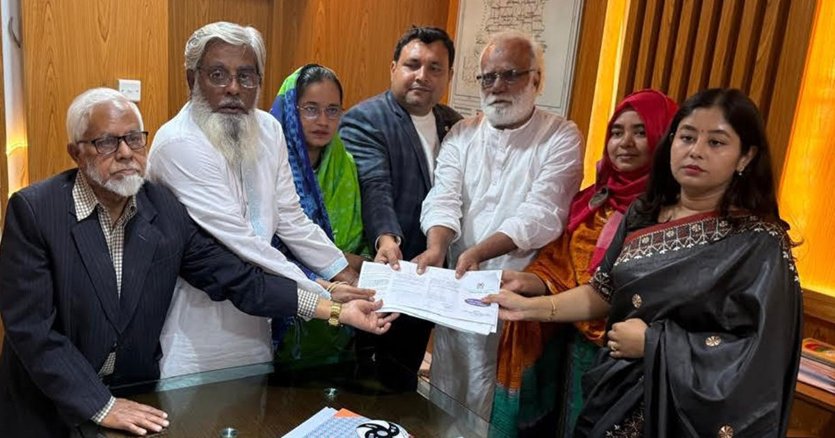 কাপাসিয়ায় বিএনপি মনোনীত প্রার্থী শাহ রিয়াজুল হান্নানের পক্ষে মনোনয়নপত্র সংগ্রহ