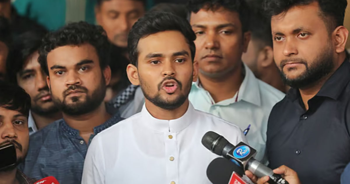 হাদির খুনিদের হস্তান্তর না হলে আন্দোলন থামবে না: আসিফ মাহমুদ