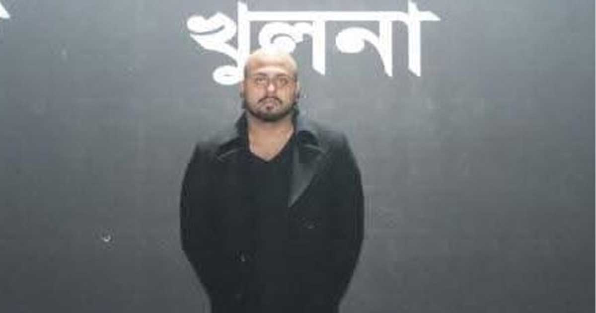ফরিদপুরে পরীক্ষাকেন্দ্রে অস্ত্র হাতে মহড়া দেওয়া সেই যুবক গ্রেপ্তার