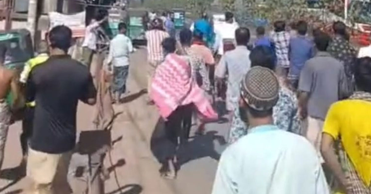 কর্ণফুলীতে উল্টো পথে সিএনজি চালানো নিয়ে সংঘর্ষ, আহত ২