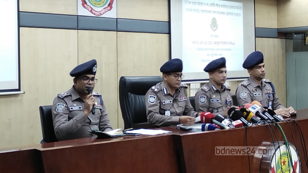 প্রথম আলো-ডেইলি স্টারে হামলার ঘটনায় গ্রেপ্তার ১৭: ডিএমপি
