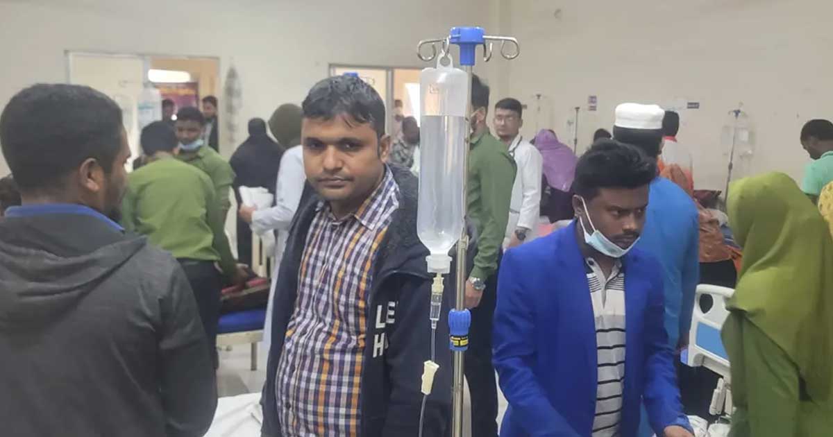 টঙ্গীর পোশাক কারখানায় হঠাৎ অসুস্থ দুই শতাধিক শ্রমিক