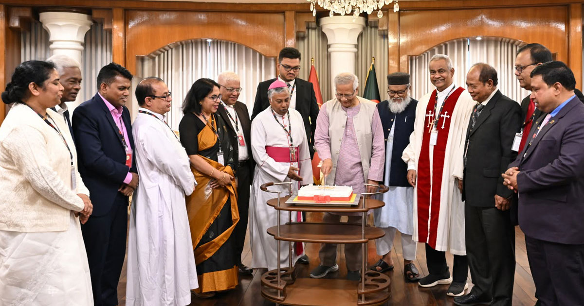 বড়দিনে খ্রিস্টান ধর্মীয় নেতাদের সঙ্গে প্রধান উপদেষ্টার শুভেচ্ছা বিনিময়
