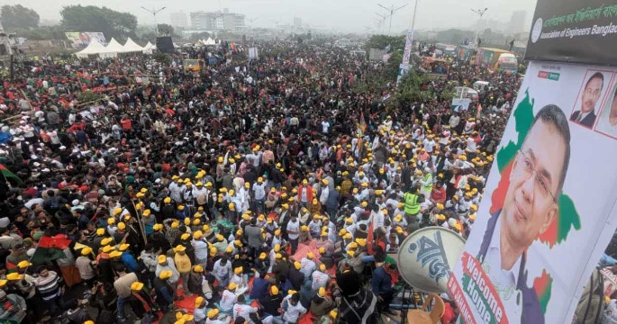 গণসংবর্ধনাস্থলে নেতাকর্মীদের ঢল
