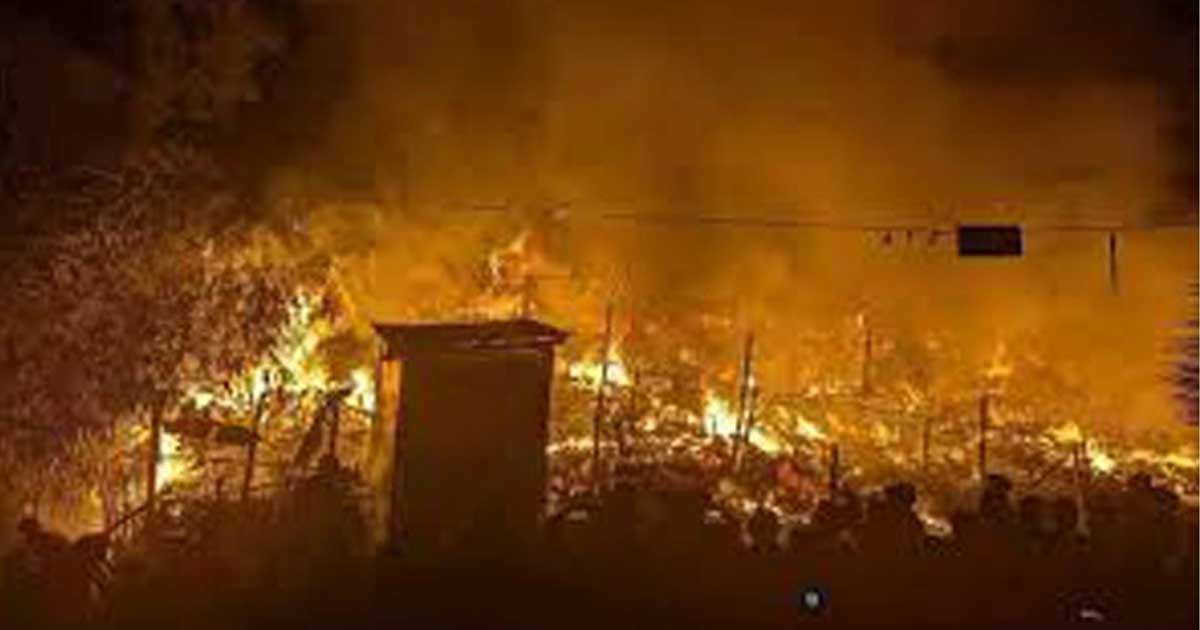 টেকনাফের রোহিঙ্গা ক্যাম্পে ভয়াবহ অগ্নিকাণ্ড