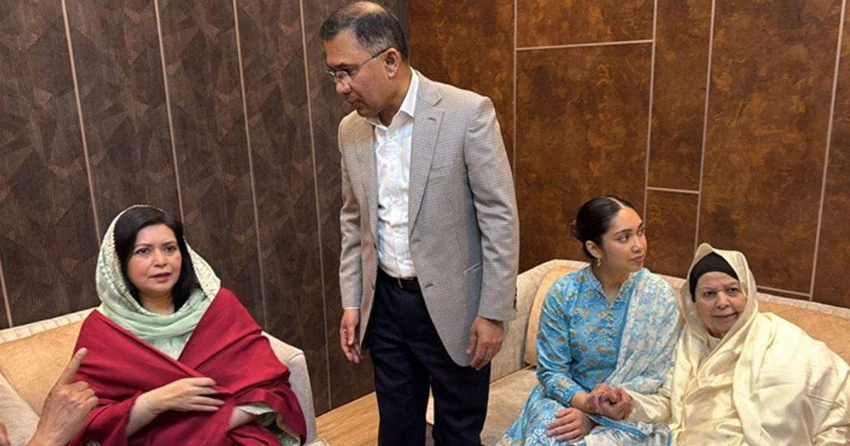 অফিসের পর মায়ের খোঁজ নিলেন তারেক রহমান