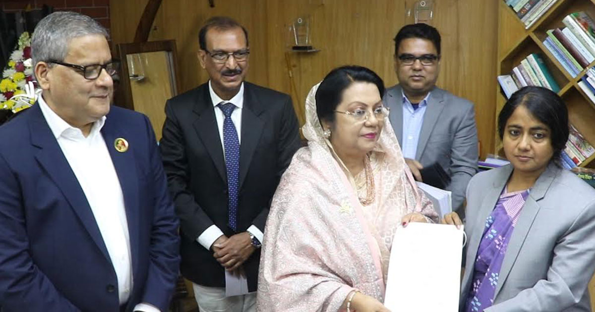 মানিকগঞ্জে শেষ দিনে বিএনপি, জামায়াত ও স্বতন্ত্র প্রার্থীদের মনোনয়ন দাখিল