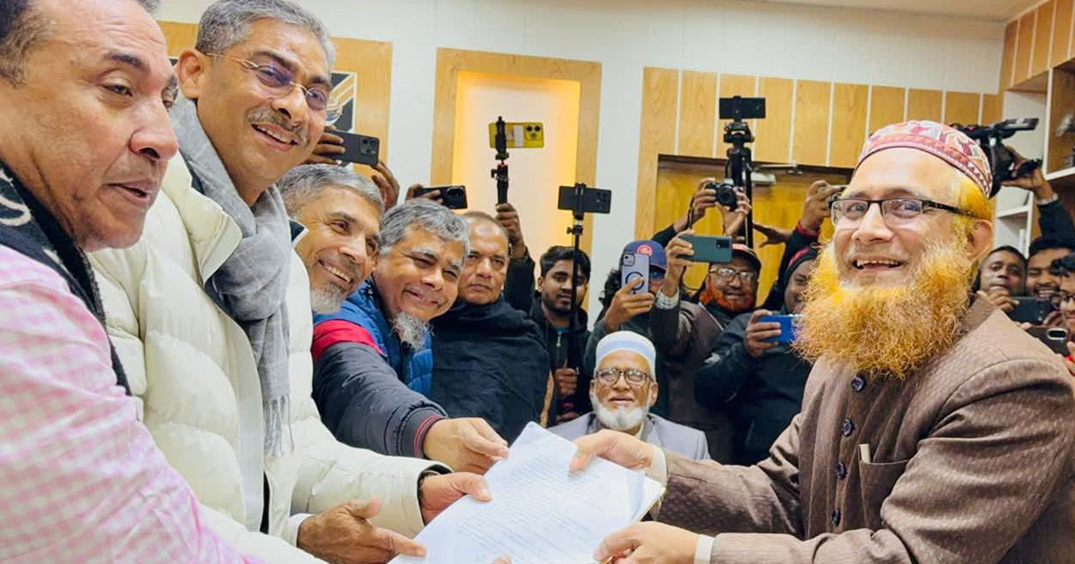 লক্ষ্মীপুরে বিএনপি, এ্যানি ও খায়েরসহ মনোনয়নপত্র জমা দিলেন যারা