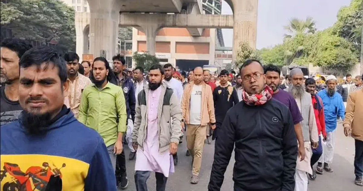 মানিক মিয়া অ্যাভিনিউতে জানাজা, হাজারো মানুষ হেঁটেই পৌঁছাচ্ছে