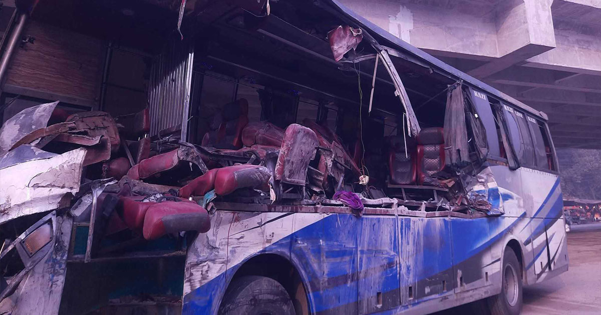 গাইবান্ধায় ঘন কুয়াশায় বাস-ট্রাকের সংঘর্ষে নিহত ২