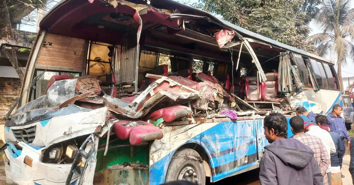 গাইবান্ধায় পৃথক সড়ক দুর্ঘটনায় নিহত ৪, আহত অন্তত ১১ জন