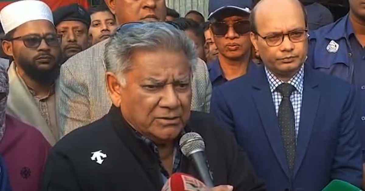 হাদি হত্যার ঘটনায় অন্তর্বর্তী সরকার অত্যন্ত সিরিয়াস: নৌ উপদেষ্টা