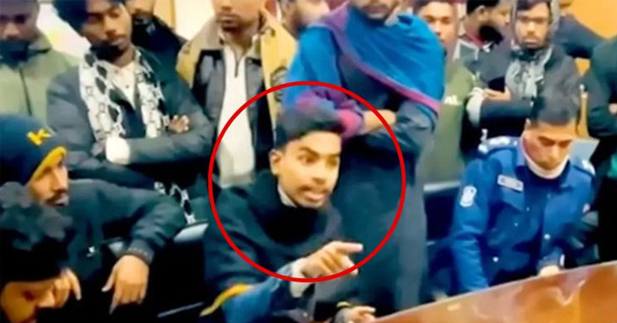 ছাত্রলীগ করা অপরাধ হলে সারজিস আলমও অপরাধী : মাহদী