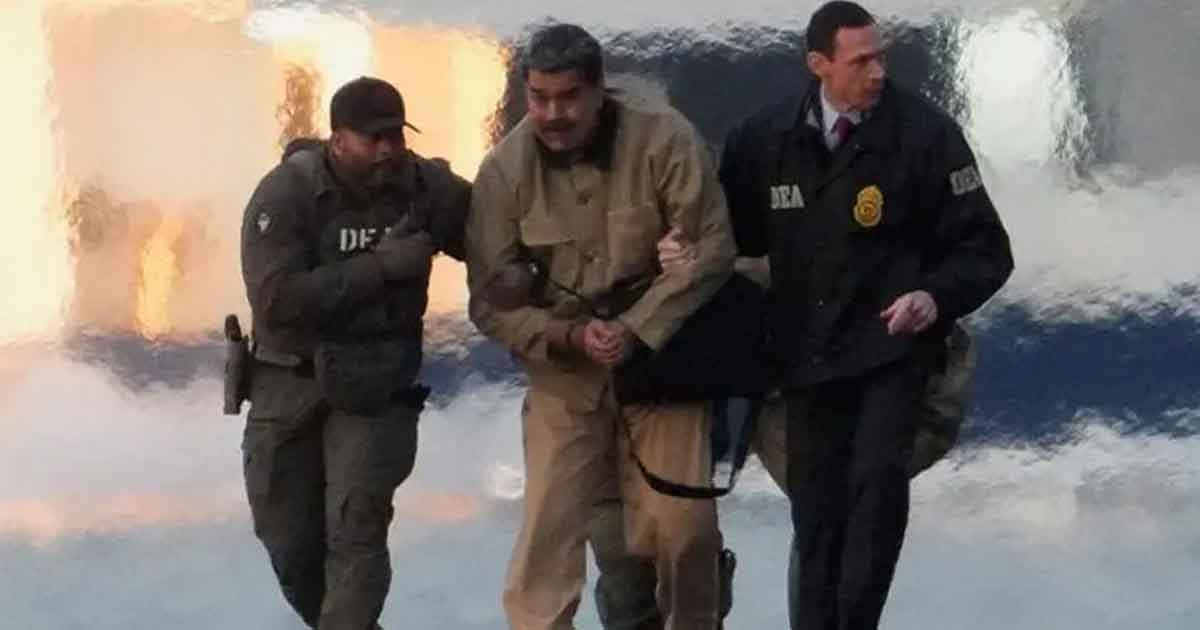 খুঁড়িয়ে খুঁড়িয়ে আদালতে মাদুরো