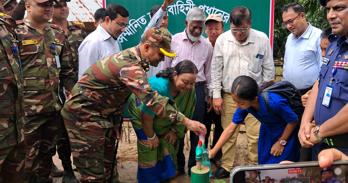 খাগড়াছড়ির কালাপাহাড়ে সেনাবাহিনীর উদ্যোগে বিশুদ্ধ পানির প্রকল্প
