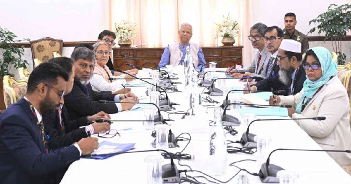 গভীর সমুদ্রে গবেষণা ও সমস্যা চিহ্নিত করতে হবে: প্রধান উপদেষ্টা