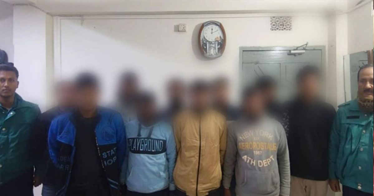 রাজধানীতে পুলিশের বিশেষ অভিযানে গ্রেপ্তার ১১