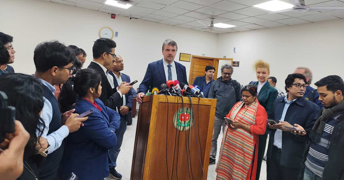 সিইসির সঙ্গে বৈঠক: ভোটে কী কী চ্যালেঞ্জ, শুনল ইইউ পর্যবেক্ষণ মিশন