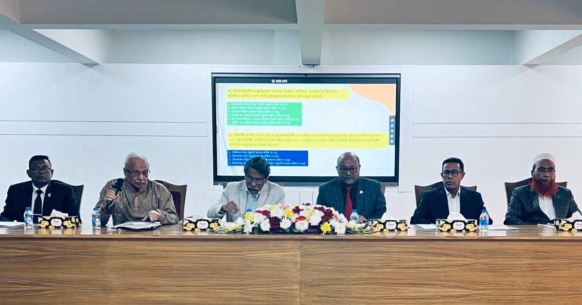 সরকারের ফ্যাসিস্ট হয়ে ওঠার পথ বন্ধ করতেই এই গণভোট: আলী রীয়াজ