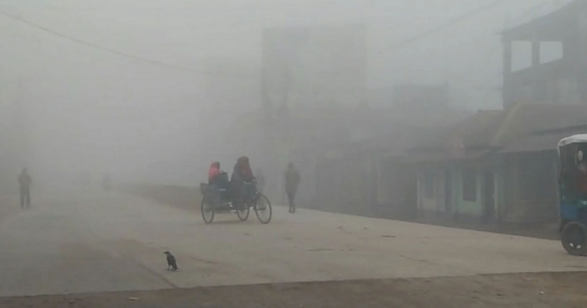 তেঁতুলিয়ায় তাপমাত্রা নেমে ৬.৯ ডিগ্রি, হাড়কাঁপানো শীতে জনজীবন বিপর্যস্ত