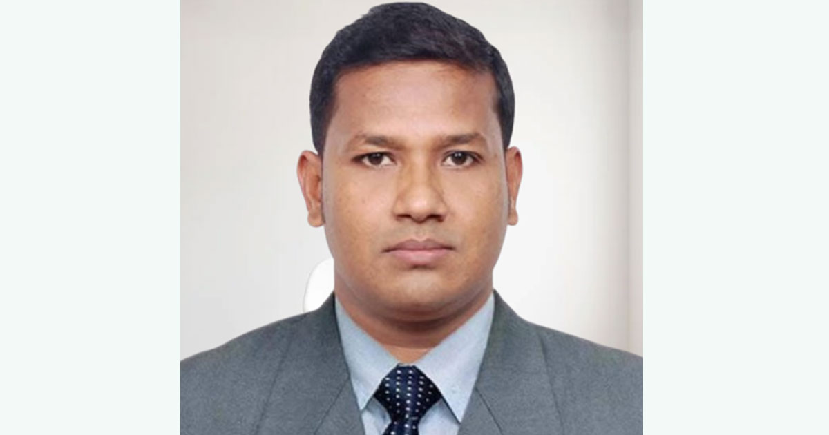 নোয়াখালীতে কাভার্ড ভ্যানের ধাক্কায় ইন্স্যুরেন্স কর্মকর্তার মৃত্যু