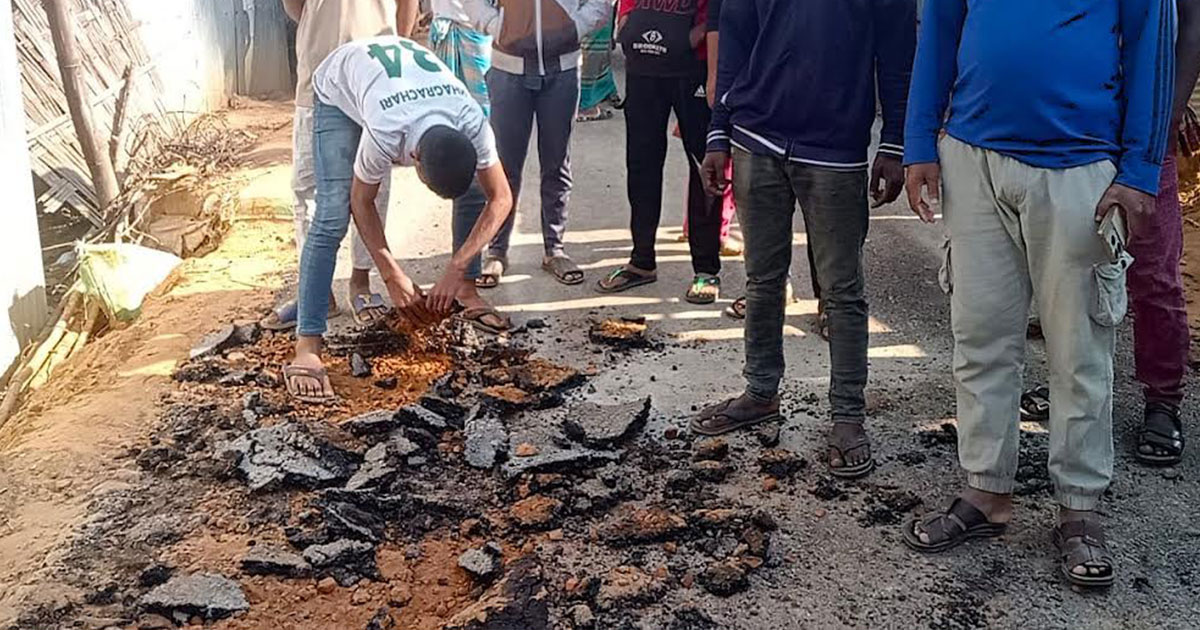 পানছড়ির সড়কে নিম্নমানের কাজে ক্ষুব্ধ এলাকাবাসী