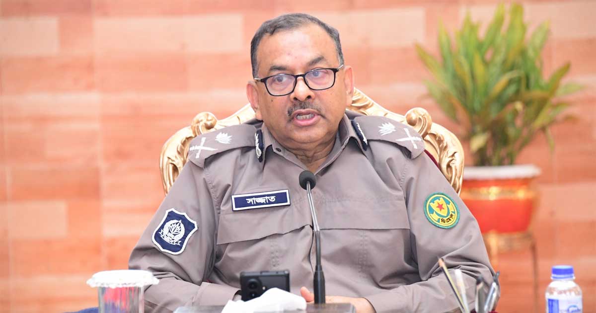 দল মতের ঊর্ধ্বে থেকে একটি ত্রুটিবিহীন নির্বাচন উপহার দিতে হবে: ডিএমপি কমিশনার