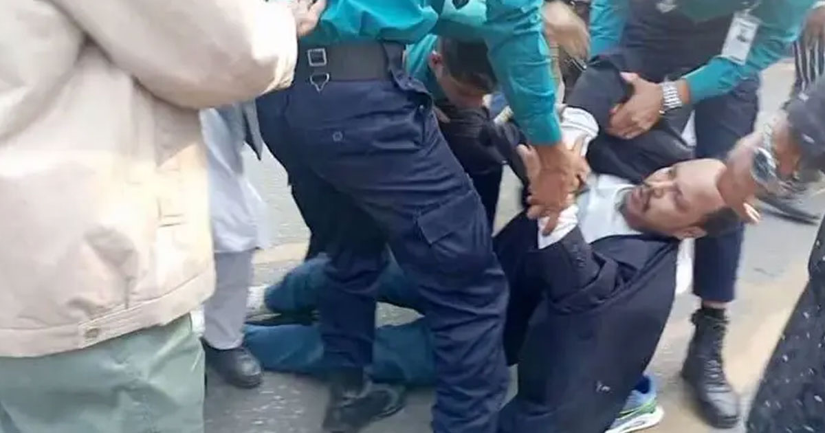 বিএনপি প্রার্থীর নামে অভিযোগ করায় আপিলকারীকে ইসিতে বেধড়ক মারধর