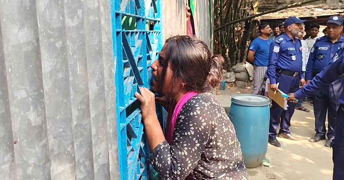মুন্সিগঞ্জে ভাড়া বাড়ি থেকে মা-মেয়ের রক্তাক্ত মরদেহ উদ্ধার