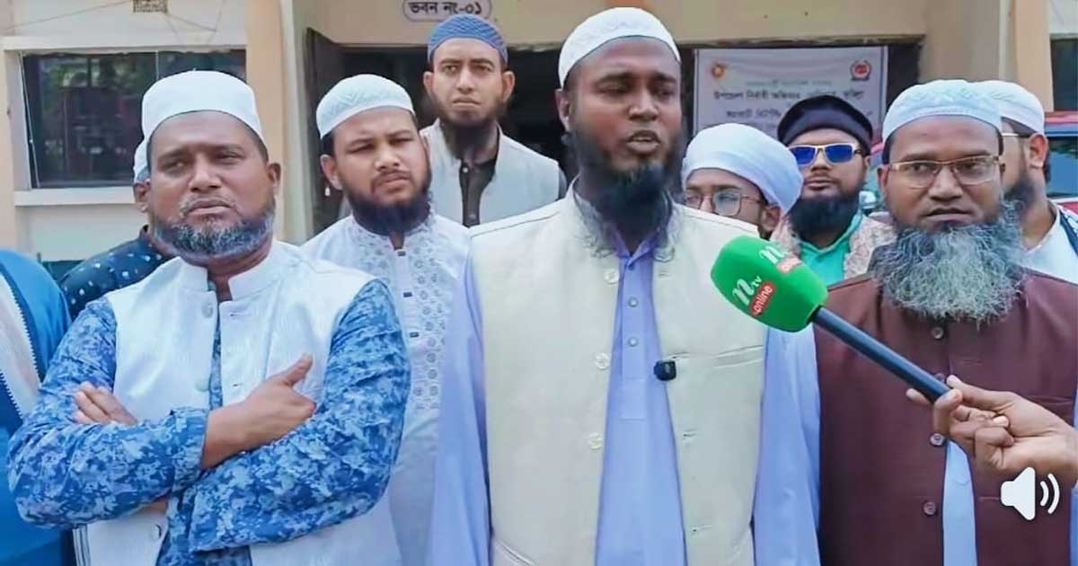 হাসনাতকে সমর্থন জানিয়ে প্রার্থিতা প্রত্যাহার