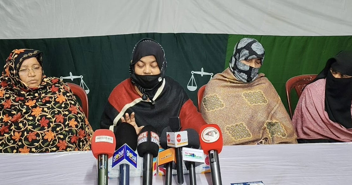 জামায়াতের প্রচারণায় বাধা, পোস্টার ছিনিয়ে নেওয়ার অভিযোগ বিএনপির বিরুদ্ধে