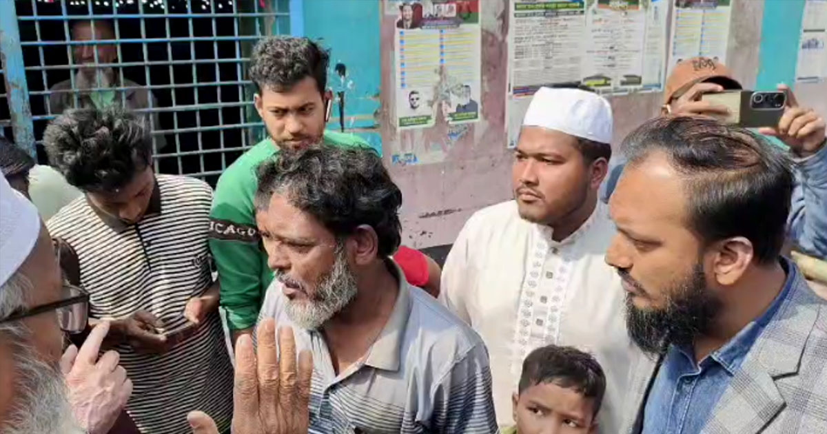 আড়াইহাজারে জামায়াতের নারী কর্মীদের প্রচারণায় বাধার অভিযোগ