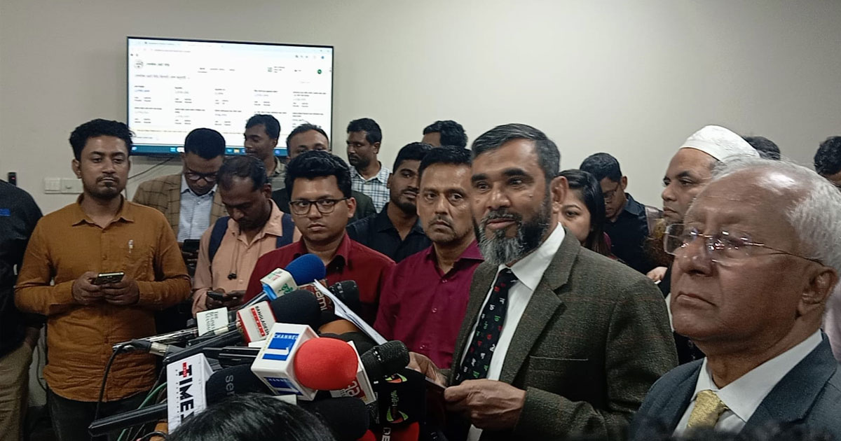 বুধবারের মধ্যেই সকল কেন্দ্রে পৌঁছাবে ব্যালট পেপার: ইসি সানাউল্লাহ