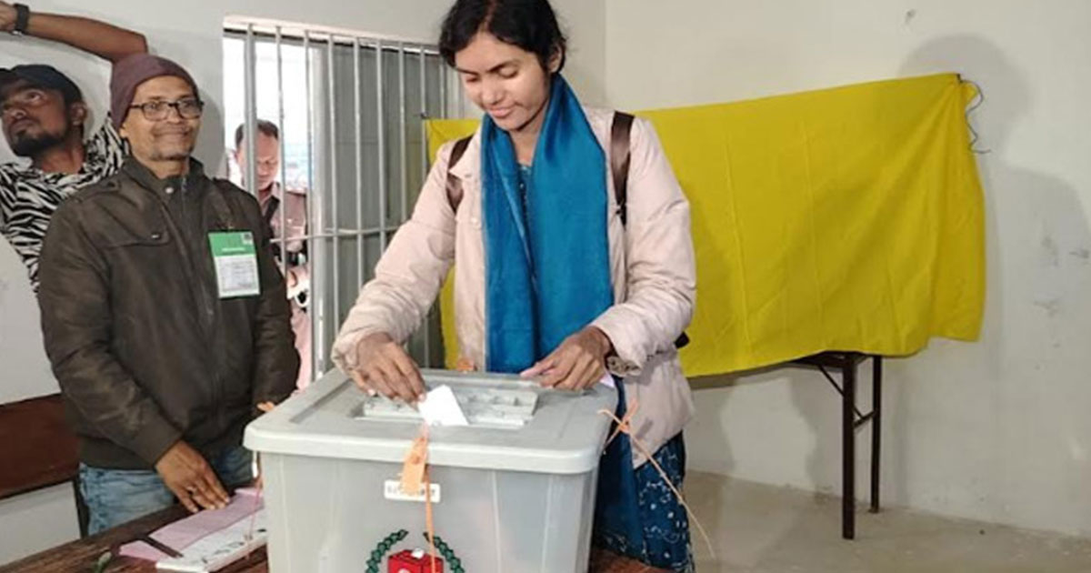 পেশি শক্তির প্রভাব ও এজেন্টদের বাধা দেওয়ার অভিযোগ ডা. মনীষার