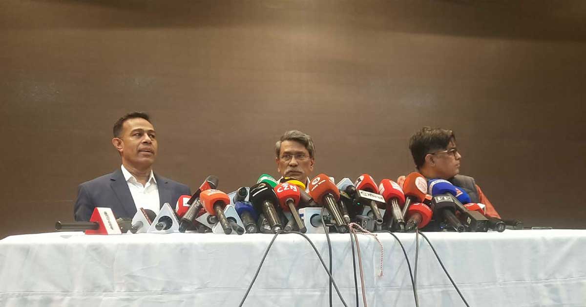 বাংলাদেশের মানুষ আর পুরনো ব্যবস্থায় ফিরতে চান না: আলী রীয়াজ