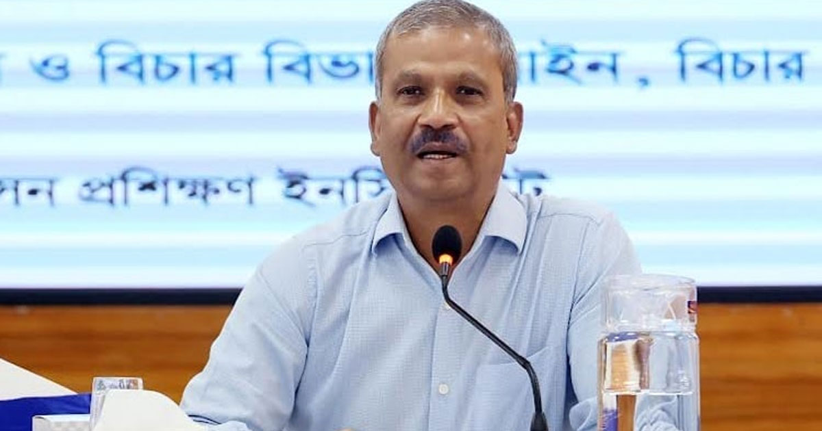 সিইসি এমপিদের শপথ পড়াবেন, মন্ত্রিসভার শপথ পড়াতে পারেন রাষ্ট্রপতি: আসিফ নজরুল