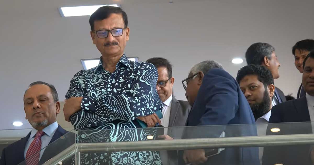 পুরোনো জীবনে ফিরে যাবো, লেখালেখি করবো: পররাষ্ট্র উপদেষ্টা