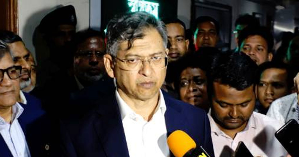 ওসির সরাসরি ফোন নিষিদ্ধ, তদবিরে ‘শূন্য সহনশীলতা’: স্বরাষ্ট্রমন্ত্রী