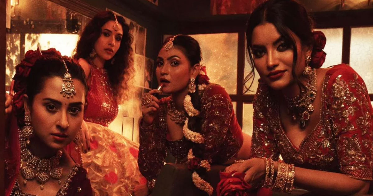 ‘প্রেসার কুকারে’ চার নায়িকার রহস্যময়তা