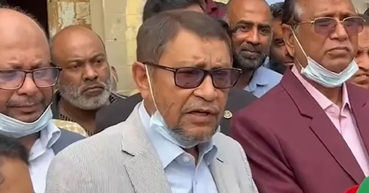মশার যন্ত্রণা থেকে নগরবাসীকে দ্রুত স্বস্তি দিতে কাজ চলছে: স্বাস্থ্যমন্ত্রী