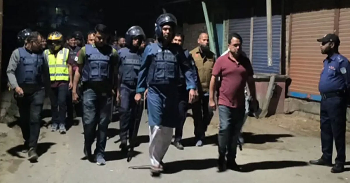 মুক্তাগাছায় ট্রলি-ভ্যানচালকের বিরোধে সংঘর্ষ, আহত ১৫