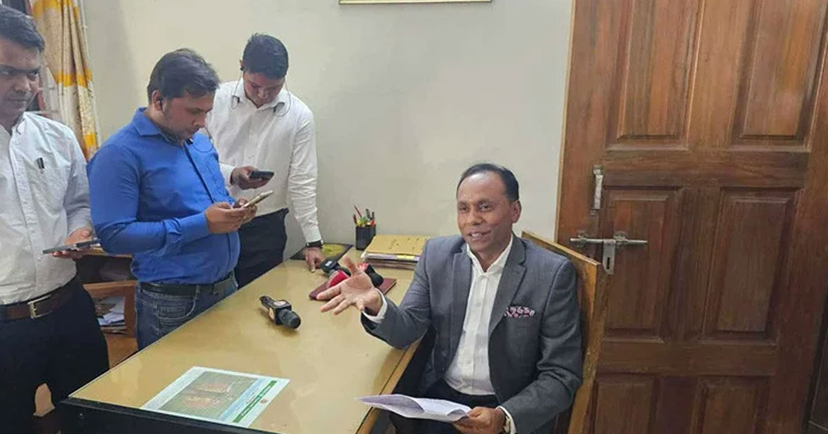 শাস্তি পেলেন সেই ভূমি অফিসের ৩ কর্মকর্তা