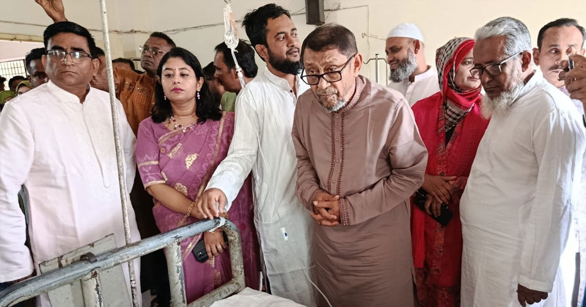 ঈদের দিন কাউকে না জানিয়েই হাসপাতাল পরিদর্শনে স্বাস্থ্যমন্ত্রী