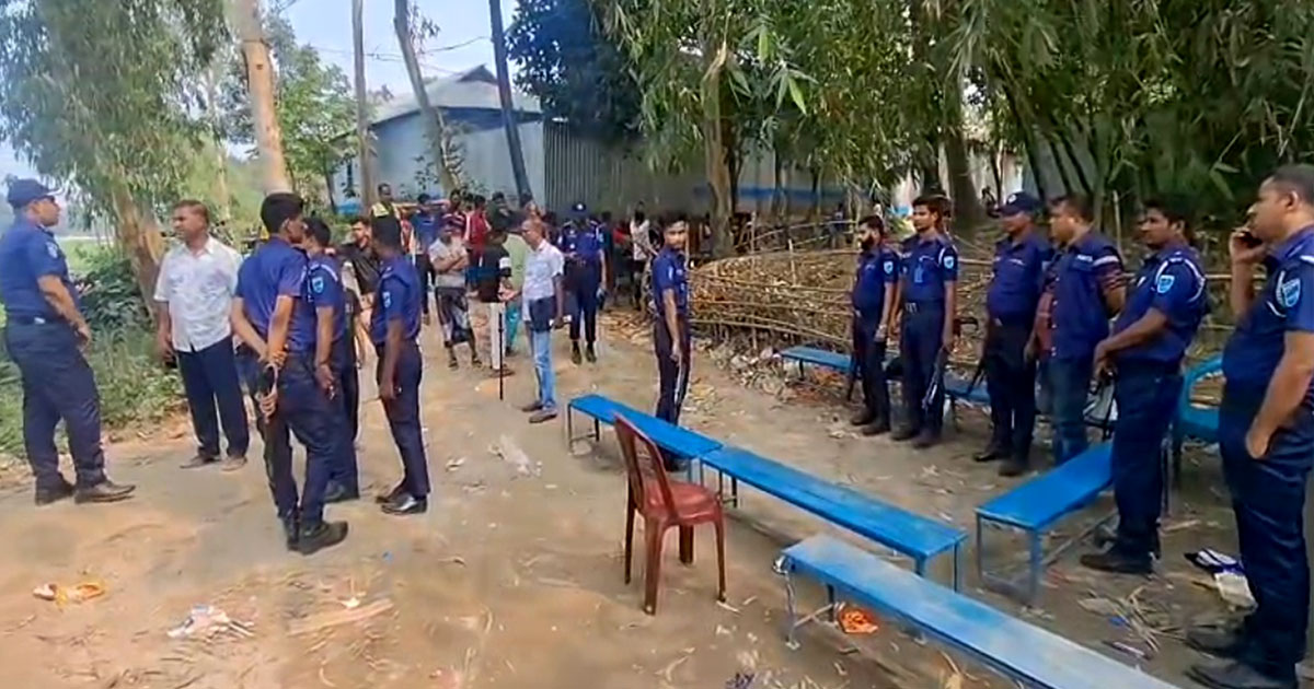 গোরস্থানের জমি নিয়ে বিরোধে সংঘর্ষে  কলেজছাত্র নিহত