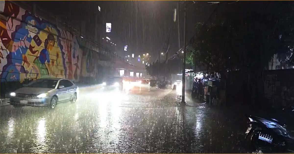 রাজধানীতে কালবৈশাখী, ঝড়ের পর মুষলধারে বৃষ্টি