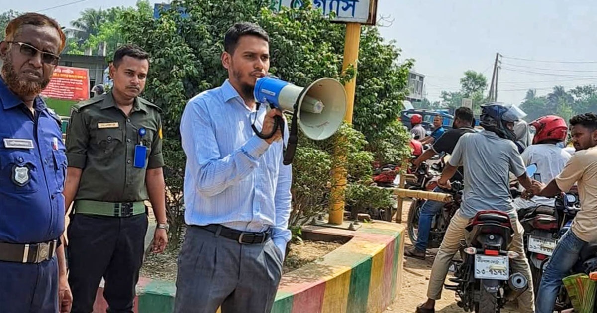 রাজবাড়ীতে অয়েল অ্যাপে তেল বিতরণ শুরু