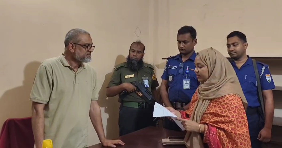 নাটোরে ১৪শ টাকার এলপিজি গ্যাস ২ হাজার টাকায় বিক্রি করায় জরিমানা