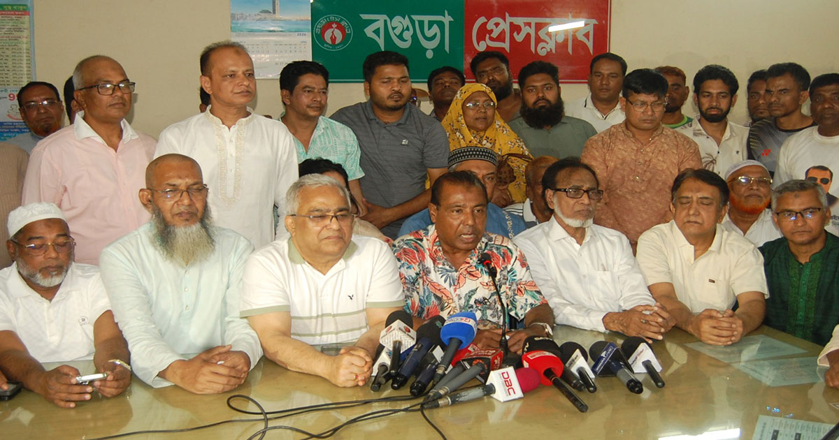 বগুড়ায় পাল্টাপাল্টি অভিযোগে উত্তপ্ত হয়ে উঠেছে নির্বাচনী পরিবেশ