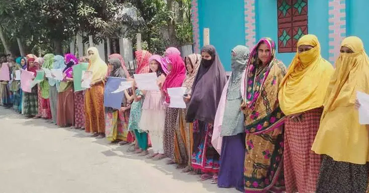 ‘বর তুমি কার’ স্লোগানে তোলপাড়