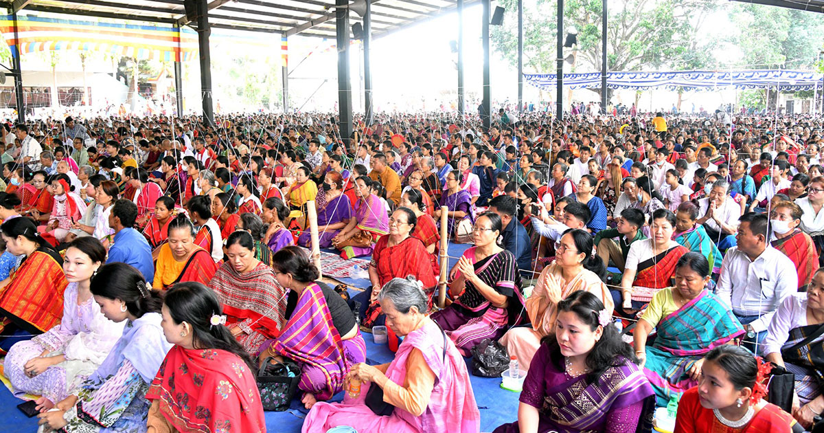 রাঙ্গামাটির রাজবন বিহারে বর্ণাঢ্য আয়োজনে বাংলা নববর্ষ উদযাপন
